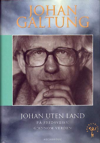 Fredsprofessor-Johan-Galtung-en-præsentation-03