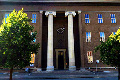 Mange-guder-Tre-En-11-Erik-Ansvang